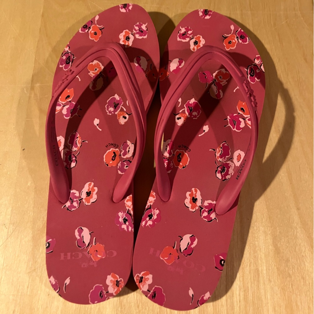 NWOT Coach Clementine Flip Flop size 9B